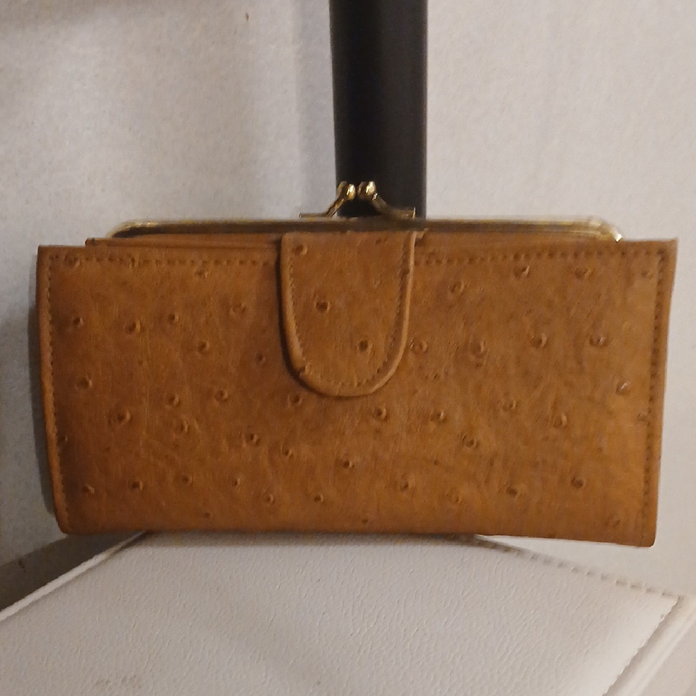 Tan Ostrich Texture Leather Wallet with Gold Clasp
